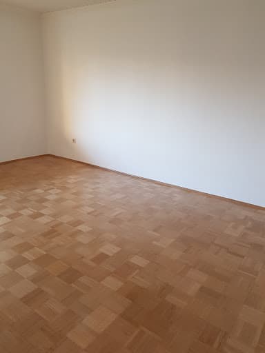 Sergej Lobes Parkettleger, Bodenleger, MASSIVPARKETT VERLEGEN SCHLEIFEN — Kundenfoto
