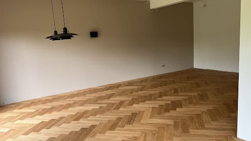 Baleo Boden und Fliesen GmbH | Parkett Vinyl PVC Fugenlos Mikrozement | Bodenleger Mannheim & Heidelberg Umgebung — Kundenfoto